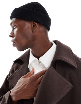 ASOS DESIGN - Petit bonnet en maille à côtes anglaises - Noir | ASOS