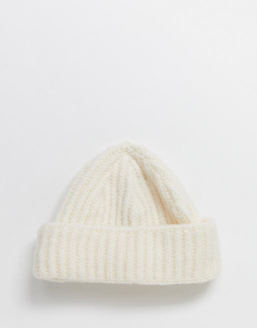 ASOS DESIGN - Petit bonnet style pêcheur en laine duveteuse - Blanc cassé, 4 de 4