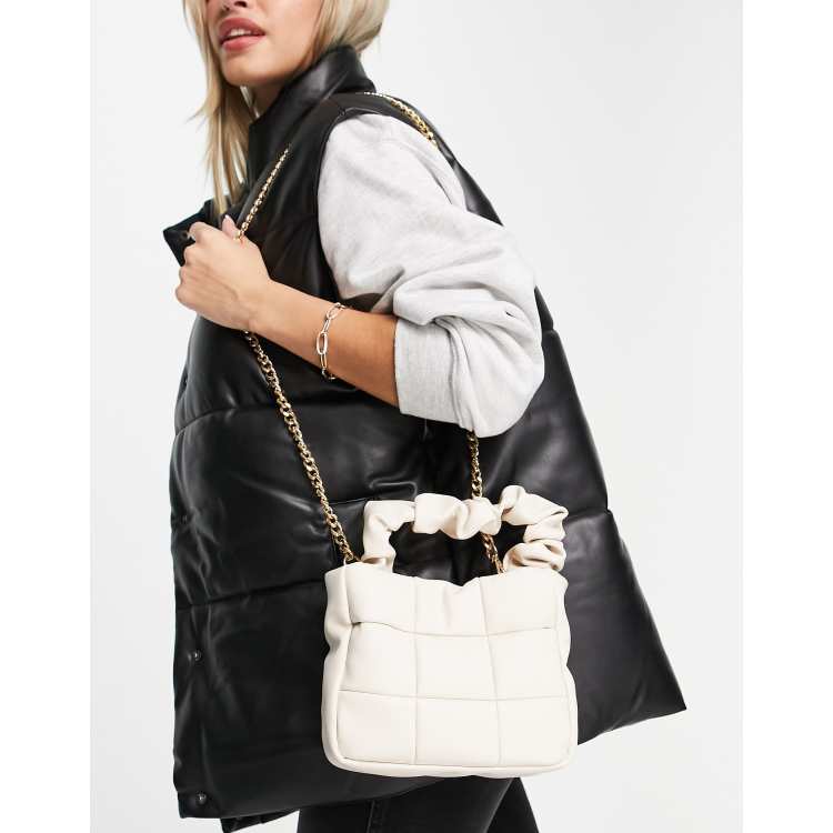 ASOS DESIGN Petit sac fourre tout matelass avec cha nette