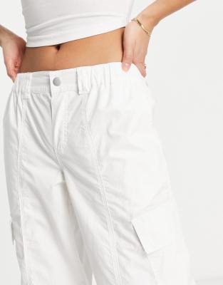 ASOS DESIGN Petite 00s low rise cargo pants in white