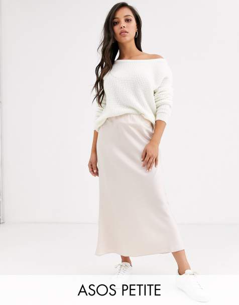 ASOS DESIGN Petite – Asymmetrisch geschnittener Midirock aus Satin