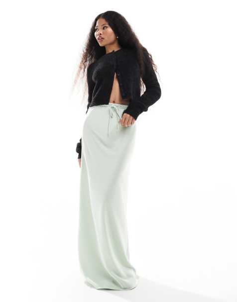 ASOS DESIGN Petite – Asymmetrischer Satin-Maxirock in Mintgrün mit Tunnelzug - view 1
