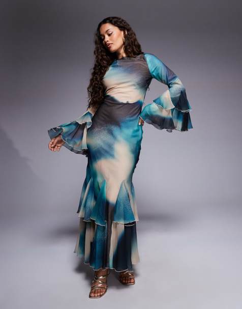 ASOS DESIGN Petite – Asymmetrisches Maxikleid mit Schrägschnitt, Marmormuster und Rüschensaum - view 1
