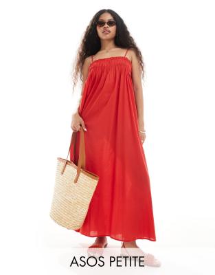 ASOS DESIGN Petite - Ausgestelltes Maxi-Strandkleid in Rot