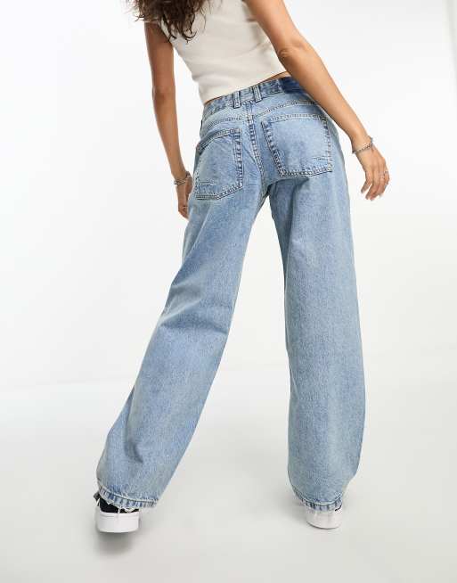 ASOS DESIGN Petite baggy jeans in light blue, 2 of 5