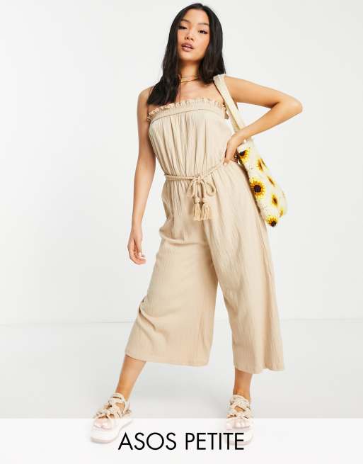 ASOS DESIGN Petite - Bandeau jumpsuit met touwsluiting in crème