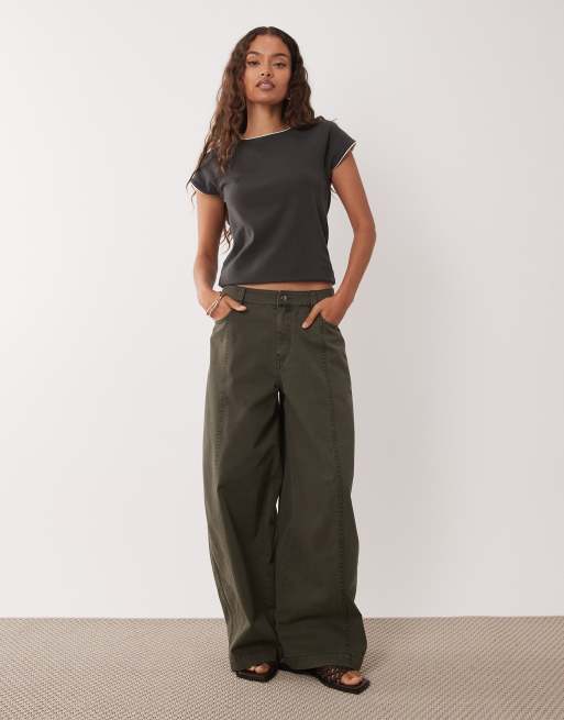 ASOS DESIGN Petite barrel trousers in khaki, 3 of 5