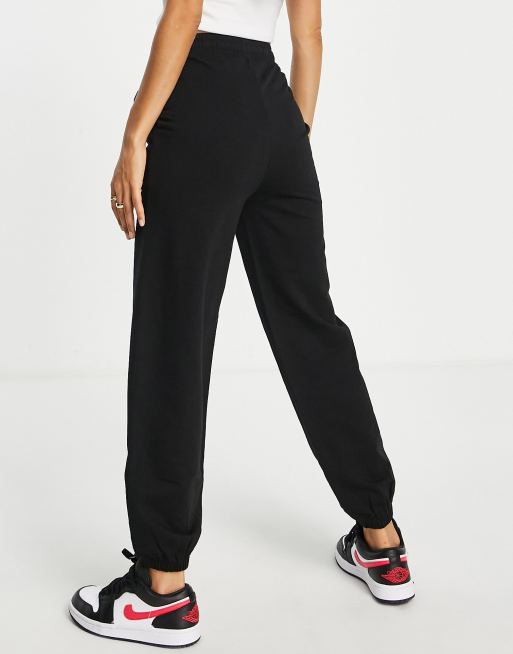 ASOS DESIGN Petite basic joggers in black - BLACK | ASOS