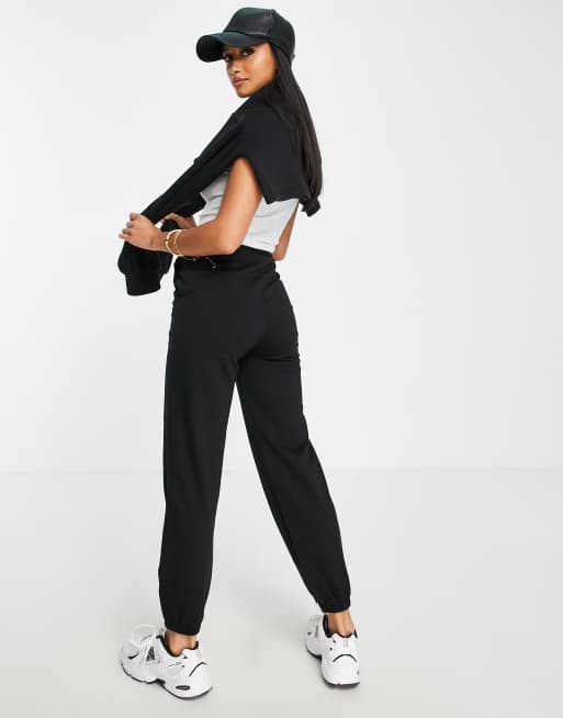 ASOS DESIGN Petite basic slim jogger in black