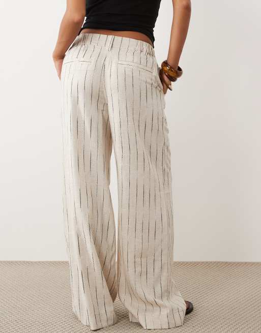 ASOS DESIGN Petite – Beige, vida byxor i linnemix med veck, 3 av 5