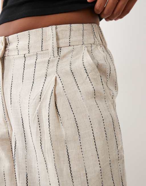 ASOS DESIGN Petite – Beige, vida byxor i linnemix med veck, 5 av 5