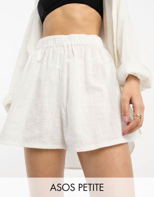 ASOS DESIGN Petite – Białe fakturowane bawełniane szorty plażowe, część zestawu