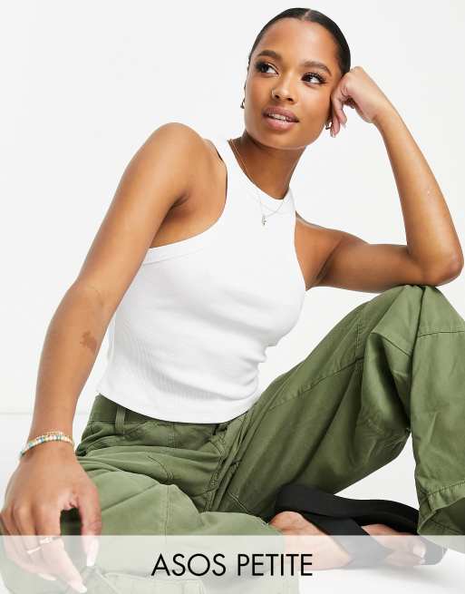 ASOS DESIGN Petite – Biały prążkowany podkoszulek o kroju bokserki