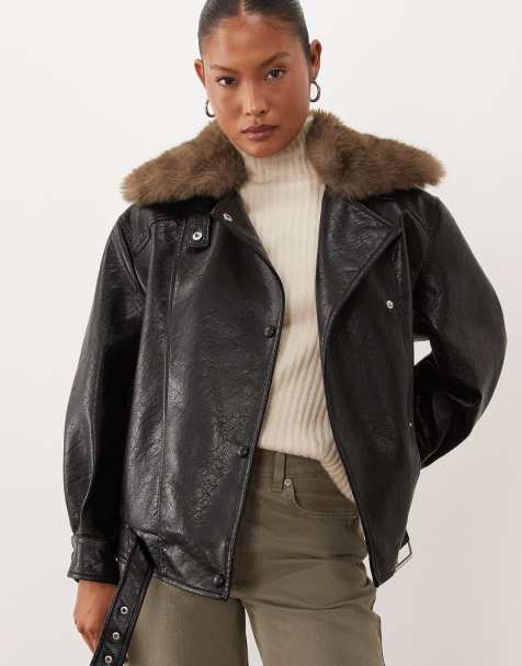 ASOS DESIGN Petite bikerjacka i läderlook med brun fuskpälskrage i svart - view 1