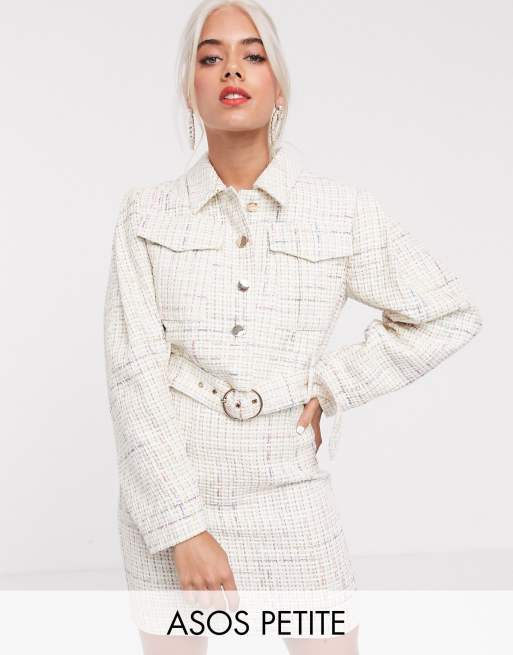 ASOS DESIGN Petite - Tailleur en tissu bouclé - Ivoire, 2 de 3