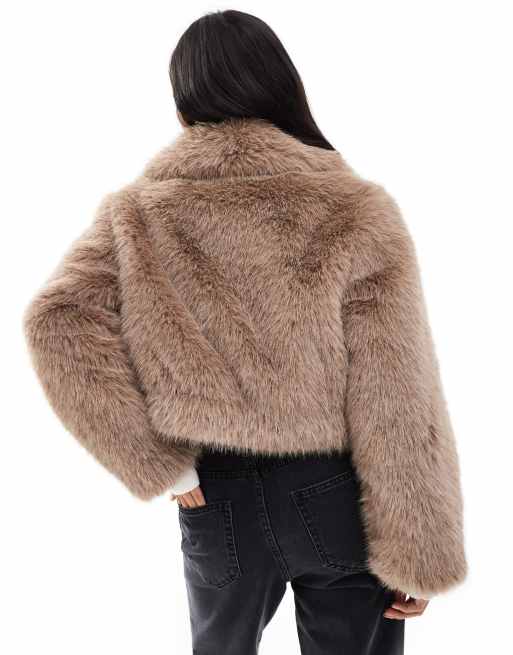 ASOS DESIGN Petite – Bomberjacke aus Kunstpelz in Nerzbraun, 4 von 4