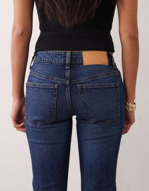 ASOS DESIGN petite bootcut flare jean in dark mid blue, 4 of 5