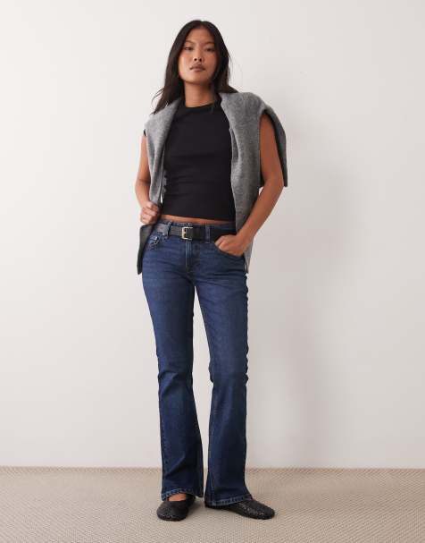 ASOS DESIGN Petite Bootcut-Flare-Jeans in Dunkel-Mittelblau - view 1