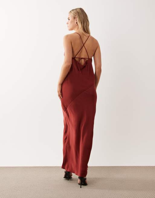 ASOS DESIGN Petite - Bordeauxrød maxikjole i hybriddesign med paneler i satin og camistropper, 4 af 4