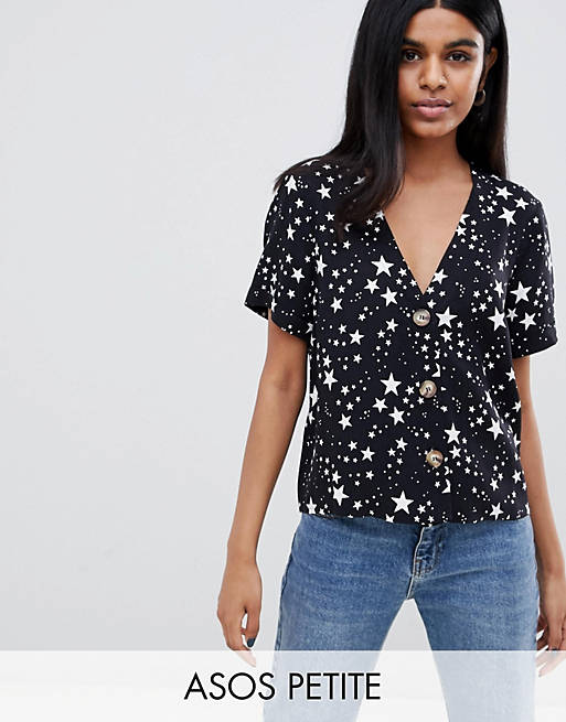 ASOS DESIGN Petite boxy v neck top with contrast buttons in star print