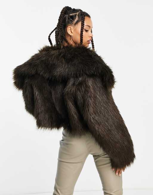 ASOS DESIGN Petite – Brun, kort jacka med krage i fuskpäls, 2 av 4