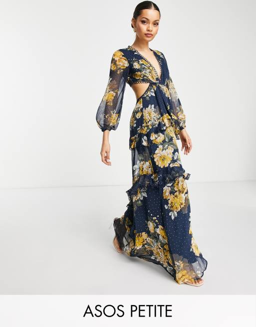 ASOS DESIGN Petite - Cami-jurk met open achterkant, lange mouwen en cirkelvormige stroken in bloemenprint