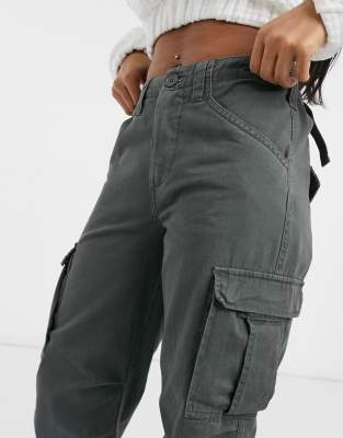 women's petite cargo pants with pockets
