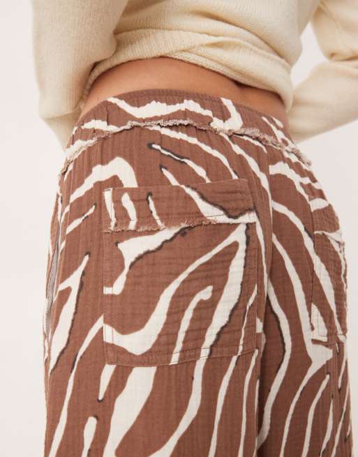 ASOS DESIGN Petite cheesecloth pull on pants in zebra print