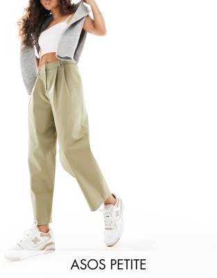 ASOS DESIGN Petite - Chinohose in Khaki mit abgerundetem Beinschnitt-Keine Farbe