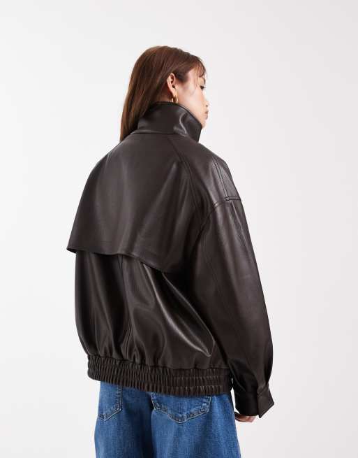 ASOS DESIGN Petite - Chokoladebrun oversized bomber-jakke i læderlook med ståkrave, 3 af 4