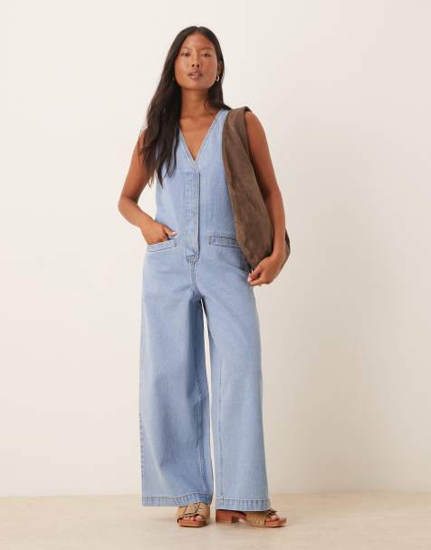 ASOS DESIGN Petite - Combinaison sans manches en jean nouée dans le dos - Bleu clair délavé - view 1