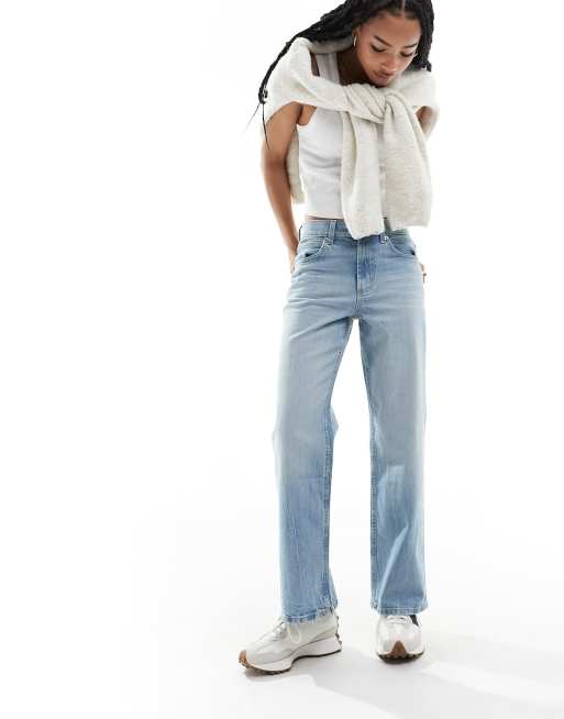 ASOS DESIGN Petite comfort stretch straight leg jeans in light blue, 4 of 5