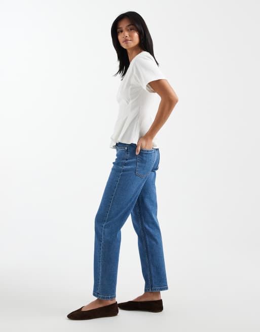 ASOS DESIGN Petite - Comfortabele slim-fit mom jeans in middenblauw, 3 van 5