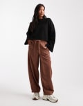 [ASOS DESIGN] ASOS DESIGN Petite cord barrel leg pull on pants in chocolate-Brown S Chocolate
