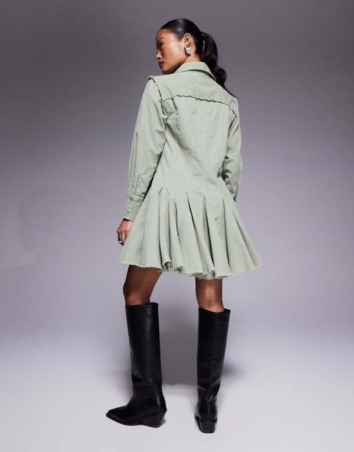 ASOS DESIGN Petite – Cord-Hemdkleid in Salbeigrün mit betonter Taille und Godets, 4 von 4