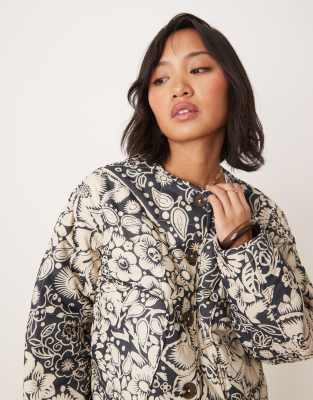 ASOS PETITE ASOS DESIGN PETITE CROP COLLARLESS QUILTED JACKET 