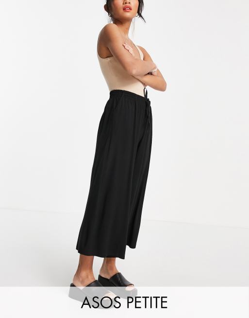 ASOS DESIGN Petite - Cropped broek met trekkoord in zwart