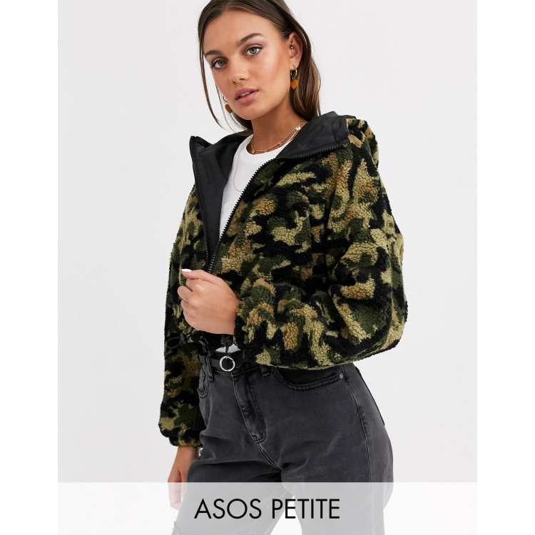 Cropped camo outlet puffer jacket