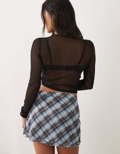 ASOS DESIGN Petite - Cropped top van mesh met lange mouwen in zwart, 3 van 4