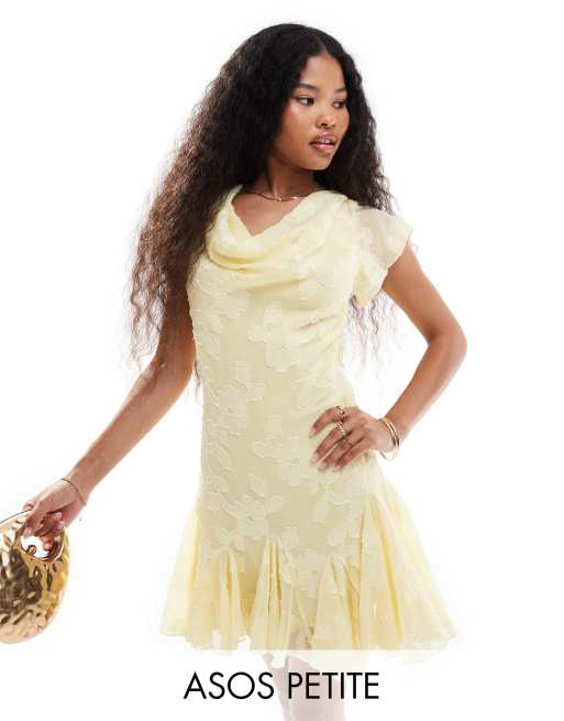ASOS DESIGN Petite – Cytrynowożółta sukienka mini z drapowanym dekoltem, godetami i wzorem devore