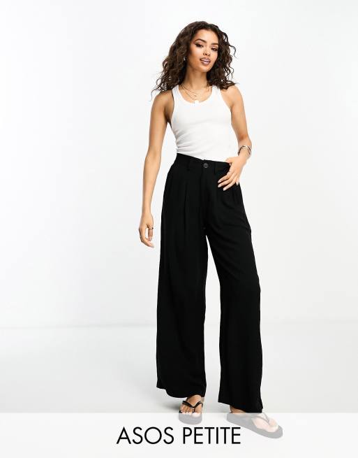 ASOS DESIGN Petite – Czarne spodnie o fasonie dad z szerokimi nogawkami 