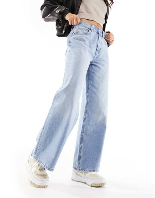 ASOS DESIGN Petite - Dad jeans met wijde pijpen in blauwe wassing, 4 van 5