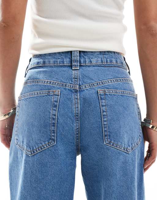 ASOS DESIGN Petite - Dad jeans met wijde pijpen in effen blauw, 4 van 5