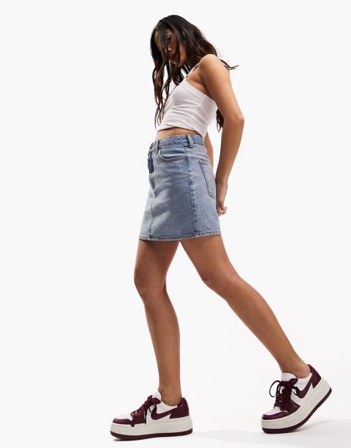 Break Out Your Razors: The Teeny, Tiny Denim Miniskirt Is Back