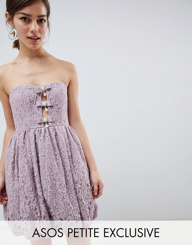 ASOS DESIGN Petite – Ekskluzywna koronkowa sukienka mini bombka LILAC Wyprzedaż Resztek Magazynowych 