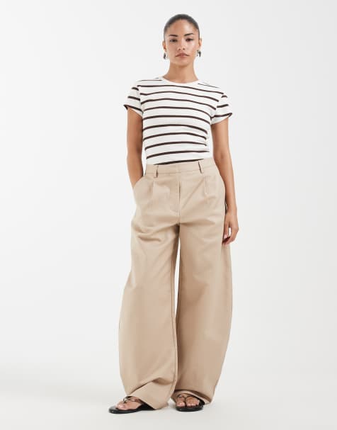 ASOS DESIGN Petite – Elegante Barrel-Leg-Hose aus Baumwollsatin in Taupe - view 1