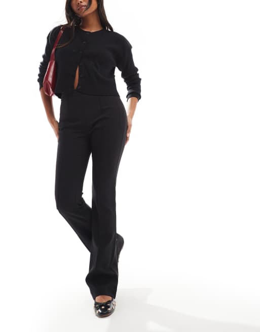 ASOS DESIGN Petite – Elegante Hose in Schwarz mit Biesen, 5 von 5