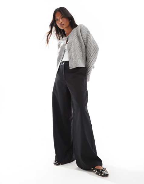 ASOS DESIGN Petite - Elegante ruimvallende broek met rechte pijpen in zwart - view 1
