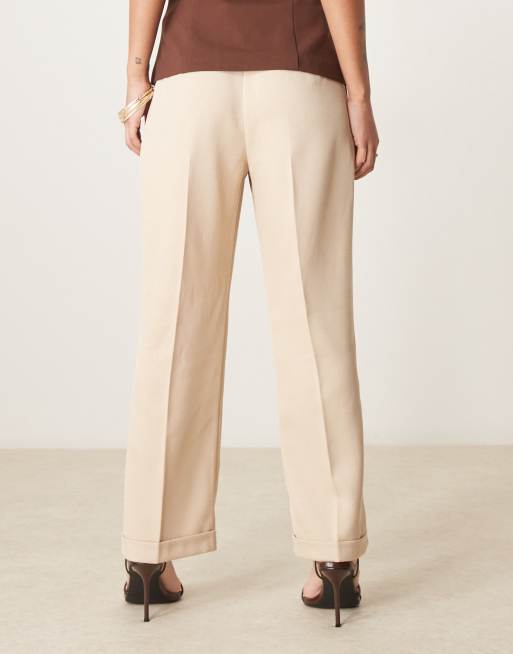 ASOS DESIGN Petite – Elegante, schmal geschnittene Hose in Steingrau mit geradem Schnitt und Gürtel, 3 von 5