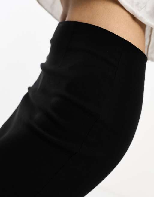ASOS DESIGN Petite – Elegantes Midi-Bleistiftkleid in Schwarz mit hohem Bund, 2 von 4